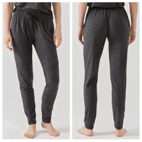 Outdoor Voices CloudKnit Sweatpant in Charcoal Size Small Atheisure Lounging - Picture 12 of 12